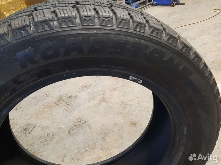 Roadstone CP 672 225/60 R17