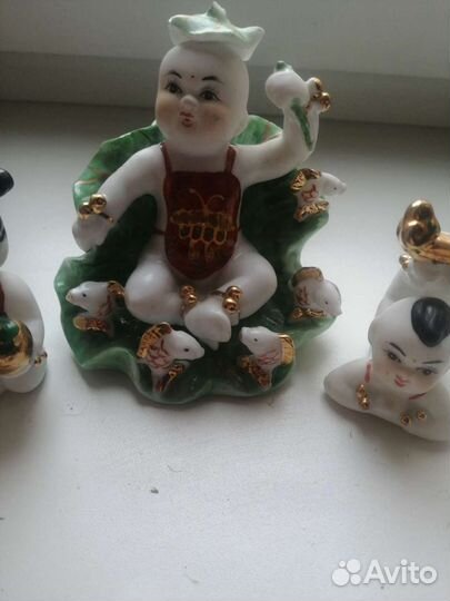 Фарфоровые статуэтки