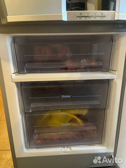Холодильник Haier HRF-409 A