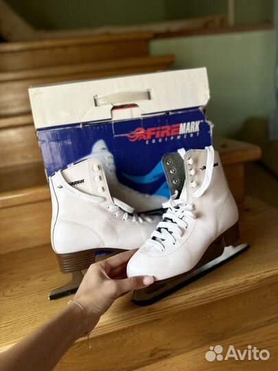 Коньки фигурные fireMark