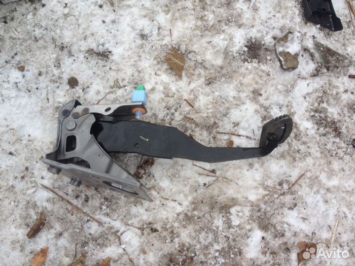 Педаль тормоза Mitsubishi Outlander кузов GF7W год