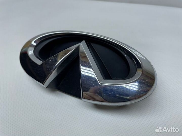 Эмблема передняя Infiniti G35 3.5 2007