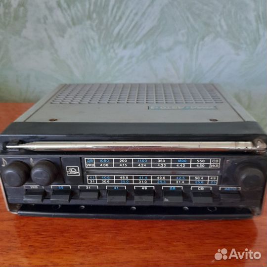 Радиоприемник СССР автомобильный