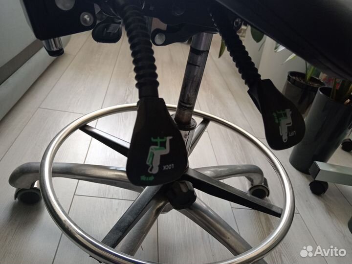 Стул седло со спинкой