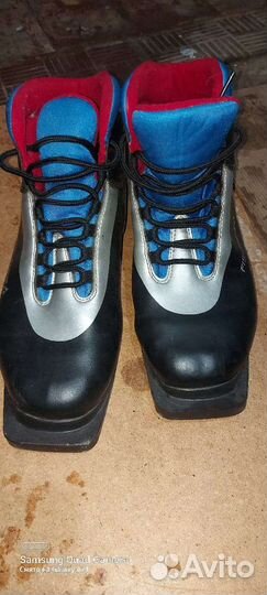 Лыжные ботинки fischer