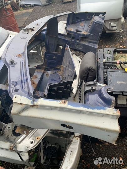 Лонжерон Renault Logan K7MF710 2006