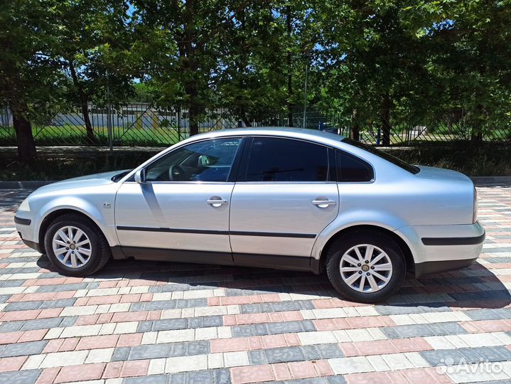 Volkswagen Passat 1.6 МТ, 2001, 384 000 км