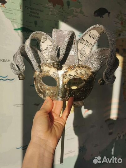 Продаю маску из Венеции, ручная работа