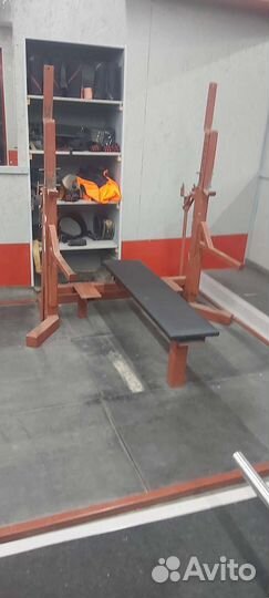 Скамья для пауэрлифтинга