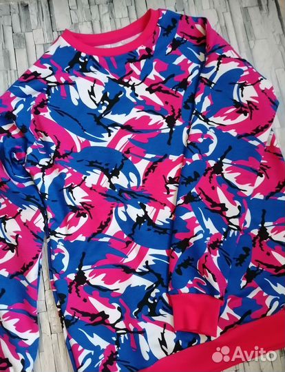 Свитшот женский, новый