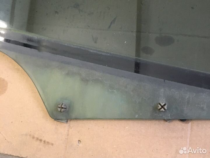 Стекло заднее правое Peugeot 307 (3086)