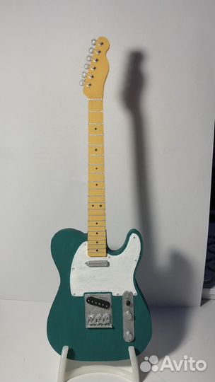 Мини модель гитары