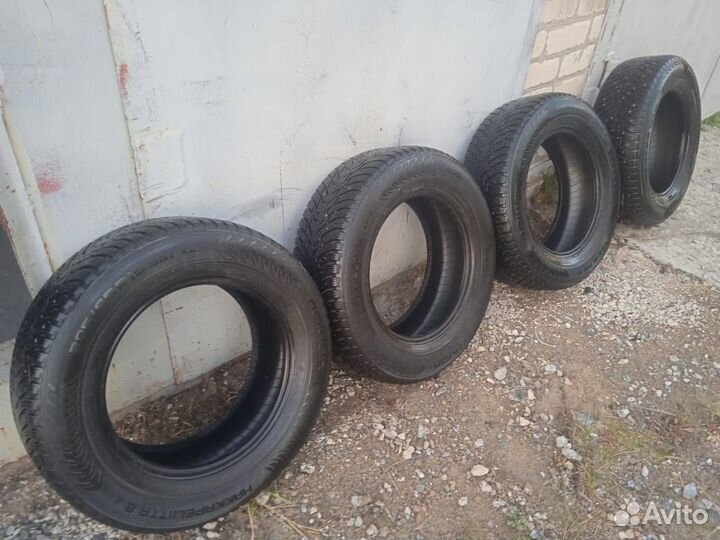 Nokian Tyres Hakkapeliitta 8 205/65 R15 99T