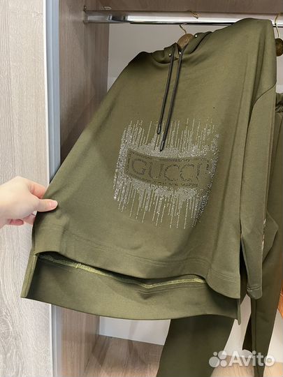 Костюм спортивный женский 46