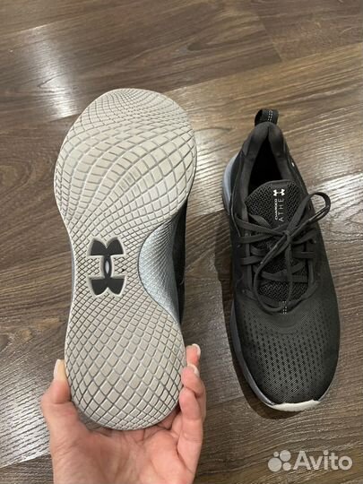Кроссовки женские under armour 39