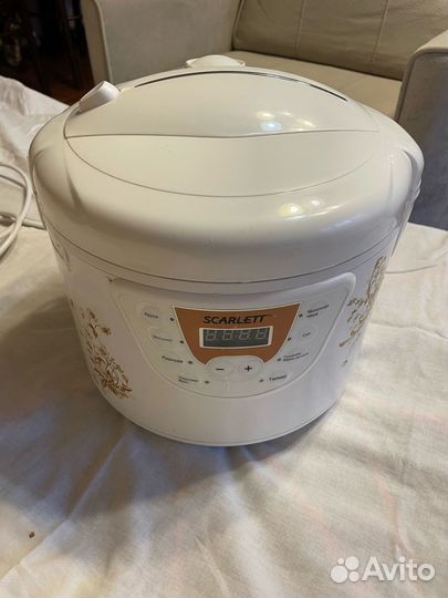 Мультиварка Scarlett