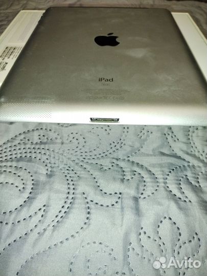 iPad 3 (Wi-Fi + Cellular)