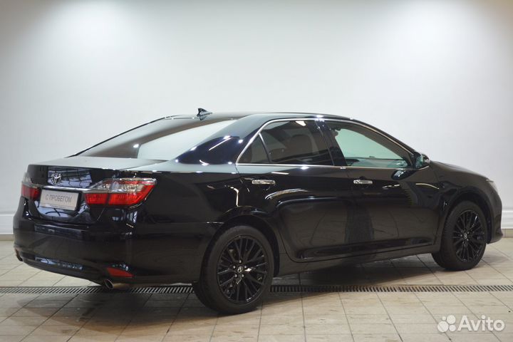 Toyota Camry, 2017