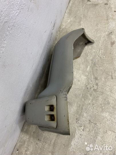 Клык бампера Pajero 2