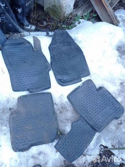 Коврики Комплект салона багажника Fiat Linea