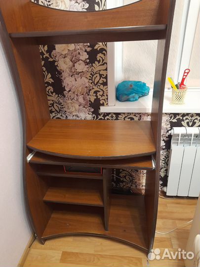 Компьютерный стол