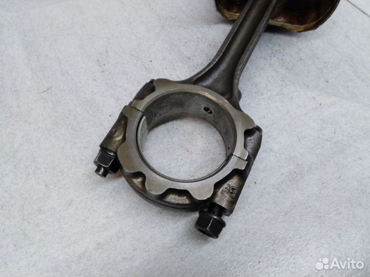 Поршень с шатуном