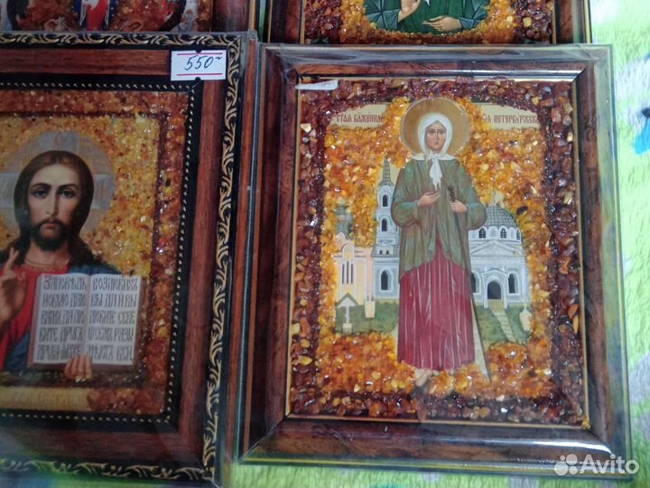 Иконы освященные в янтаре