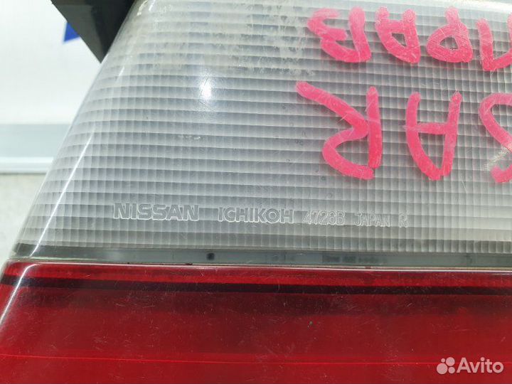 Фонарь задний внутренний правый Nissan Pulsar 5