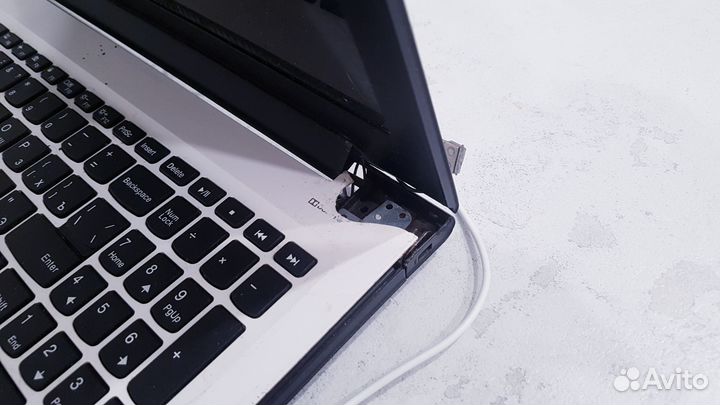 I5-6200u/Geforce 920mx Lenovo