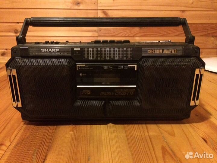Кассетный магнитофон sharp