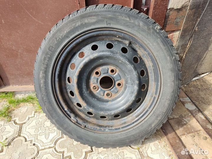 R16 Nokian Tyres Hakkapeliitta 4 205/55, PCD 5x114.3 DIA 60.1