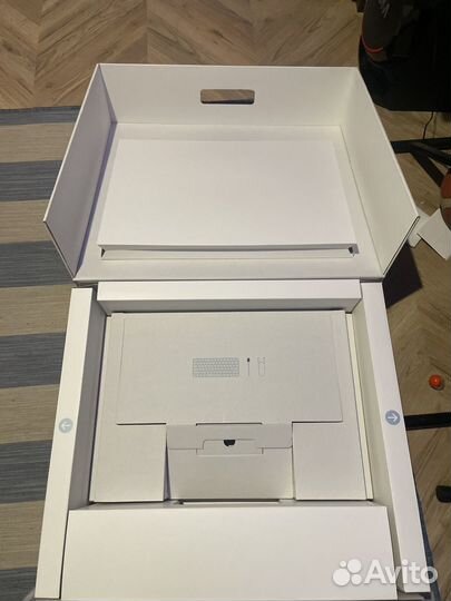 Коробка от iMac