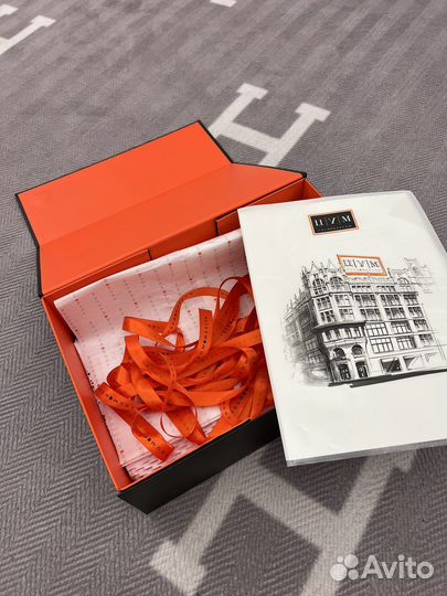 Коробка Цум