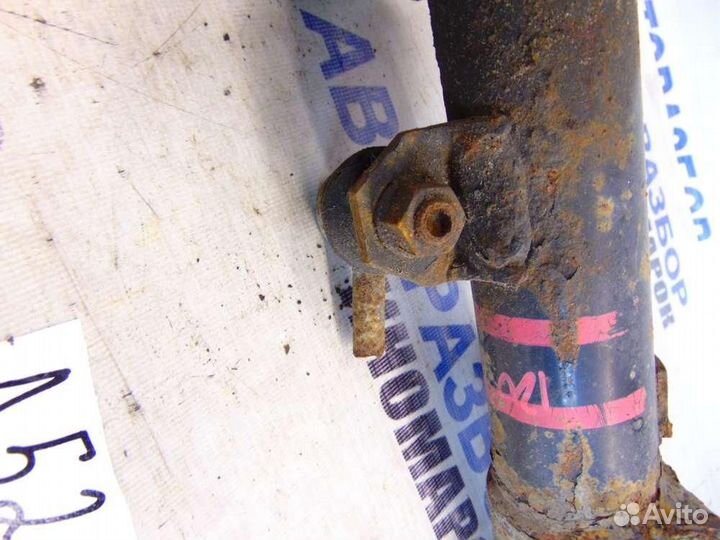 Амортизатор передний правый для Toyota Corolla 9