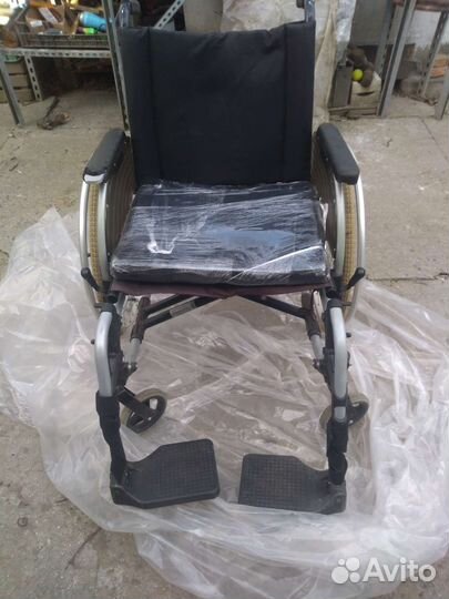 Инвалидная коляска складная бу