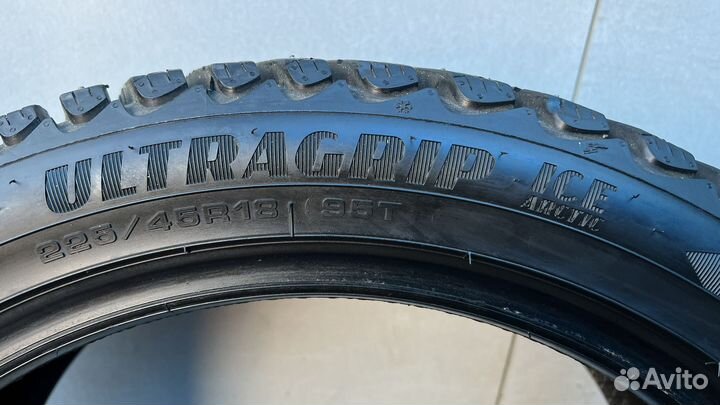 Goodyear Ultragrip Ice Arctic 225/45 R18 95T