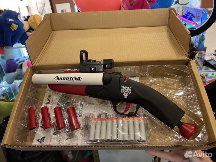 Пистолеты и автоматы с пульками и гильзами