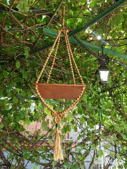 Кашпо подвесное