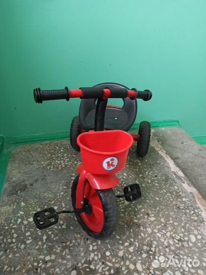 Трехколесный детский велосипед