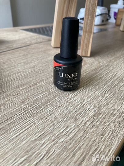 Лак для ногтей Luxio