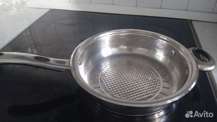 Кастрюля большая и большая сковородка