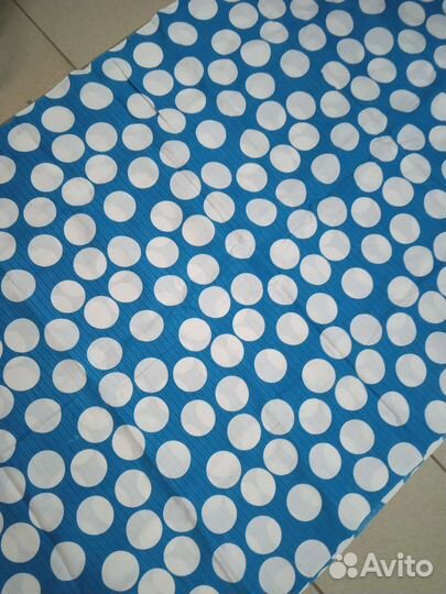 Отрез ткани горох