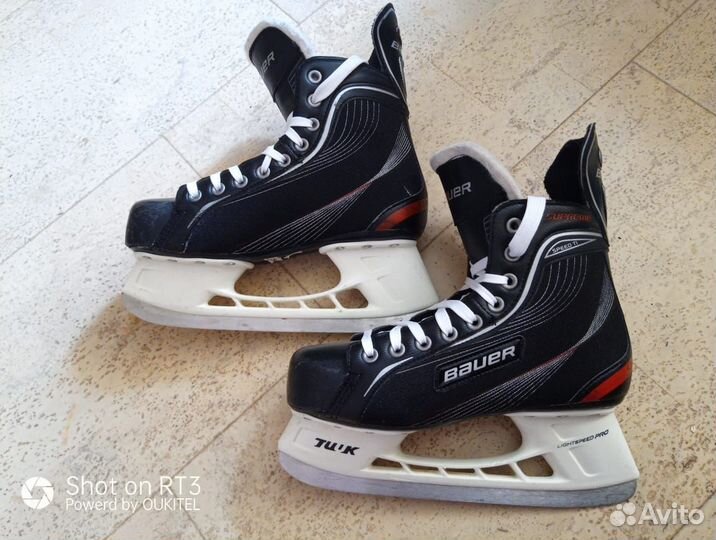 Хоккейные коньки bauer