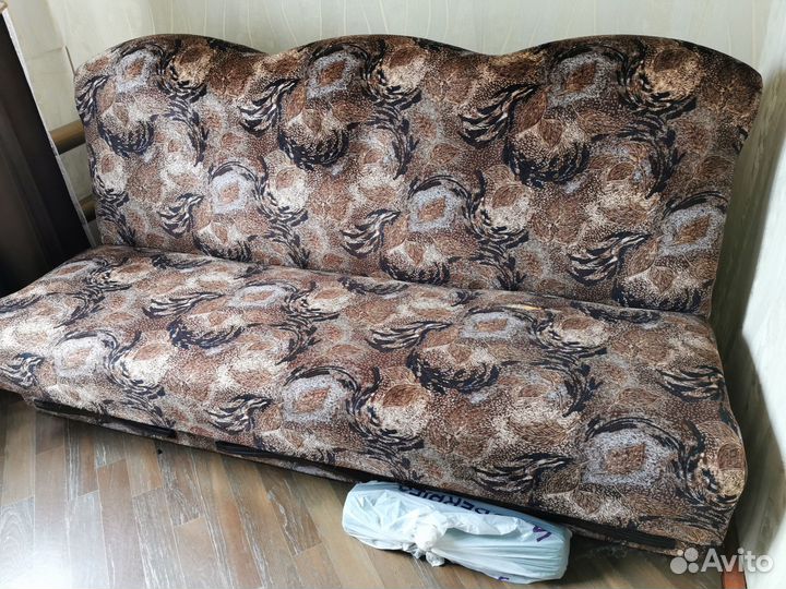 Диван на дачу