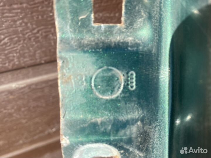 Крыло левое Audi A3