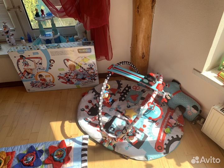 Развивающий коврик для ползания