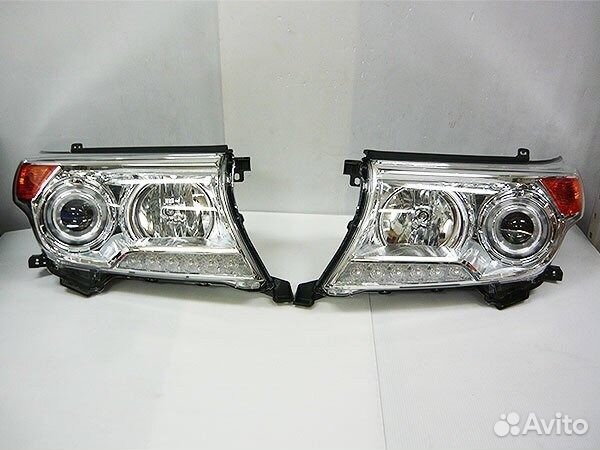 Фары на Тойота Ленд Крузер 200 рестайлинг