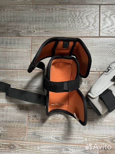 Налокотники хоккейные