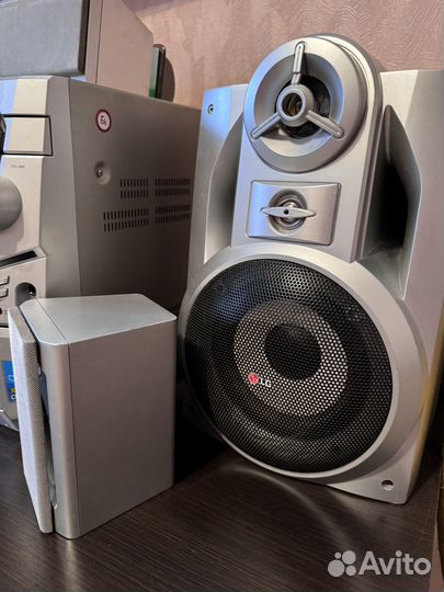 Музыкальный центр