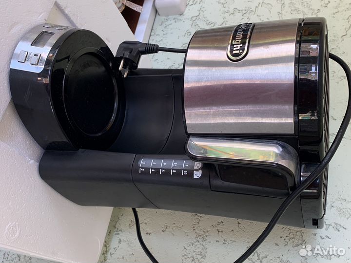 Кофеварка delonghi